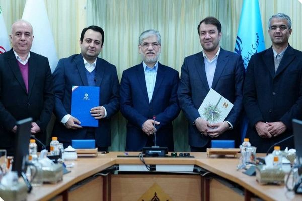 تفاهم‌نامه توسعه همکاری وزارت علوم، تحقیقات و فناوری و بانک صادرات ایران امضا شد 