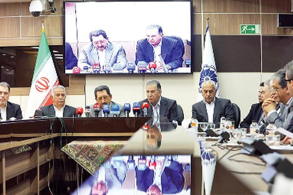 «اتابک» در میان منتقدان