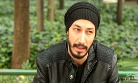 تیپ شگفت‌انگیز بهرام افشاری در شب عروسیش!