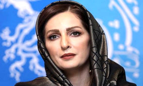 عکس تاسف باز از شقایق دهقان در آغوش یک مرد ! / واقعا خجالت آور است !