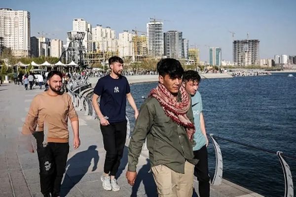 خبر خوش دولت برای مهاجران افغانستانی: شما اخراج نمی‌شوید!