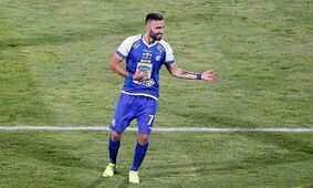 ارسلان مطهری در لیست خرید پرسپولیس ؟ / نقل و انتقالات تبدیل به میدان سرخ شد