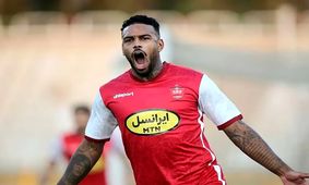 تماس بادامکی با لوکادیا / به پرسپولیس برگرد ؛ اوسمار رفت اما مهاجم محبوب آمد