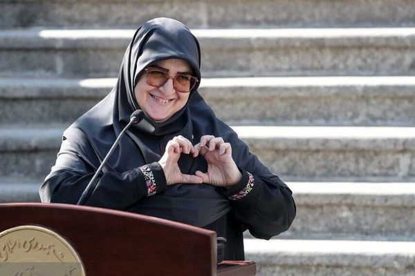 قلب بازی ادامه دار خانم سخنگو! + فیلم