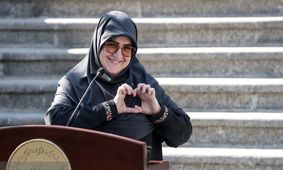 قلب بازی ادامه دار خانم سخنگو! + فیلم