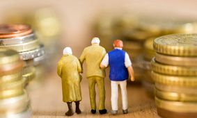 بازنشستگان/ آیا باید منتظر قطع مستمری خود باشید؟