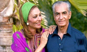 عکس لو رفته از خلوت خصوصی محمدرضا شاه و همسرش ثریا / همه چیز لو رفت !
