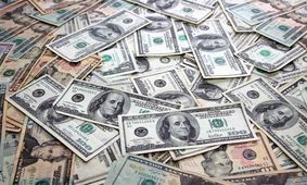 قیمت دلار در بازار آزاد امروز ۲۵ آذر ۱۴۰۲ / دلار مبادله‌ای ۴۲ هزار و ۸۶۳ تومان شد