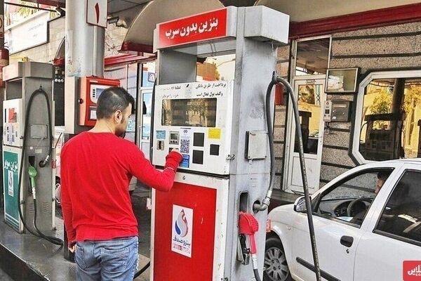 طرح سه‌نرخی بنزین مقدمه گرانی‌های بیشتر است / با مردم صادق باشید،بگویید می‌خواهید قیمت را افزایش دهید