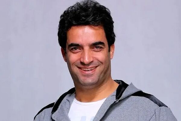 منوچهر هادی همراه سوفیا روز دختر را جشن گرفتند +فیلم