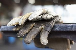 یک میلیون کارگر دولتی در انتظار حذف واسطه‌ها / دستور ریاست‌ جمهوری ابلاغ شد 