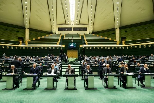 ۷۰ درصد مشکلات اقتصادی کشور ریشه در مدیریت داخلی دارد، نه تحریم‌ها