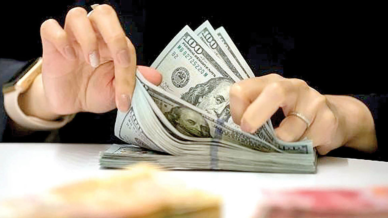 تصمیم بانک مرکزی چه بلایی سر سکه و دلار میآورد؟