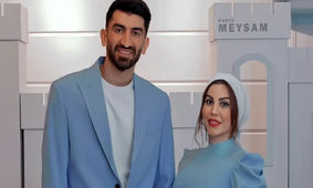 خوشگذرانی بیرانوند و  اکرم بانو در آنتالیا / پوشش عجیب در استخر لاکچری!