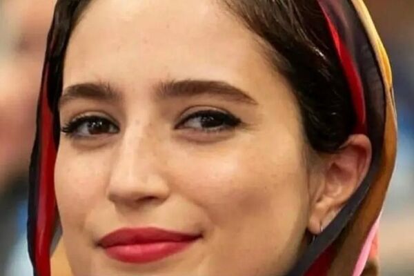 استایل جدید نگار جواهریان با مدل موی چتری