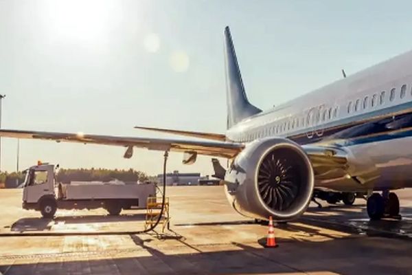 افزایش قیمت بنزین در روز اول عید/ تصمیم جنجالی دولت برای مسافران نوروزی !