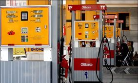 همه رانندگان بخوانند ؛ قانون جدید برای پمپ بنزین ها اعلام شد