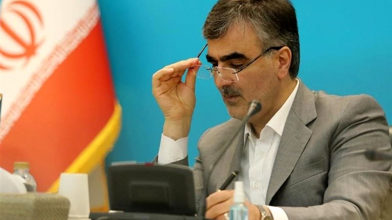 مجلس از جان فرزین چه می خواهد ؟