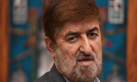 علی مطهری: مذاکره با آمریکا مستقیم باشد/ از لاریجانی و ظریف هم می توان در مذاکرات استفاده کرد