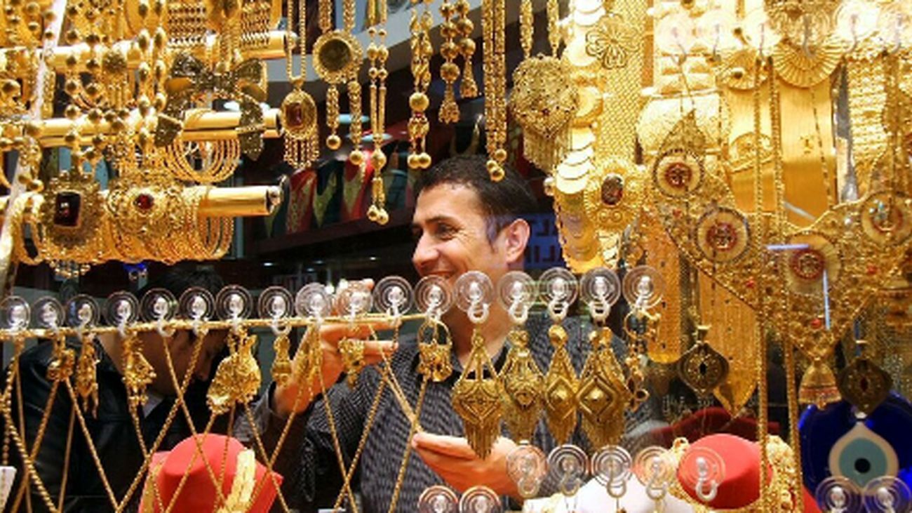 خریداران طلا و ارز گوش به زنگ باشند