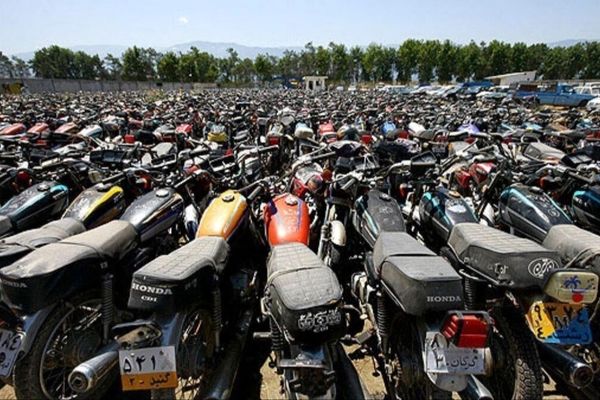 هجوم مردم برای وام ۱۲۰ میلیونی دولت