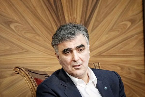 مامــوریـت ازدست‌رفته/ درباره کارنامه محمد‌رضا فرزین و بانک مرکزی که از ایفای مسئولیت‌های اصلی خود باز‌مانده است