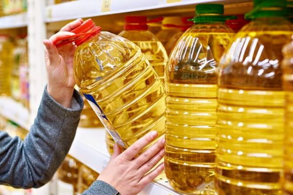 روغن مایع اویلا، فامیلا، لادن، غنچه و....را چند بخریم؟ + جدول