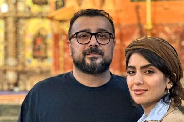 بارداری مونا کرمی در روزهای جنگ و فرار به آمل برای زایمان! + فیلم