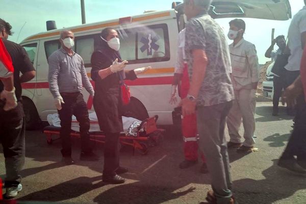 عملیات بندری در بندر شهید رجایی موقتاً متوقف شد + فیلم