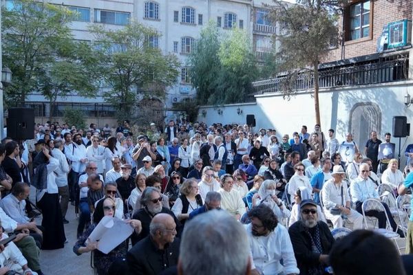 مرگ به‌مثابه تغییر فرهنگی/درباره شیوه‌ سوگواری در تشییع ناصر تقوایی