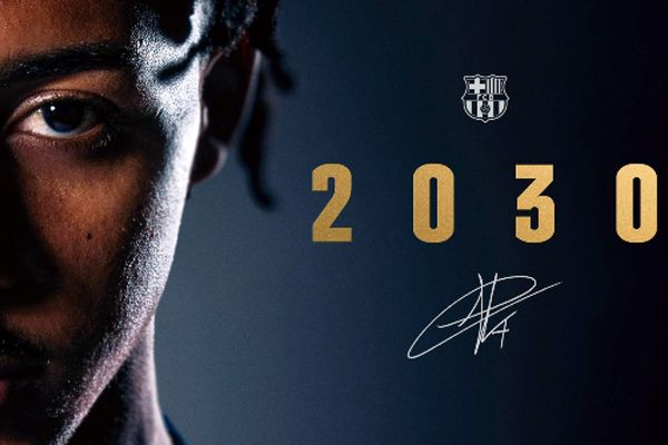 قرارداد جدید ژول کونده با بارسلونا تا سال ۲۰۳۰ رسمی شد