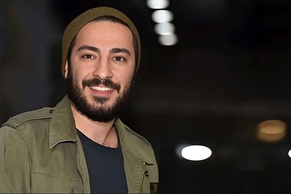 تفریحات لاکچری نوید محمدزاده با چفیه عربی جنوبی ها+عکس