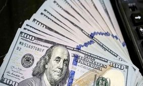 سقوط دلار نزدیک‌تر از همیشه؛ بازار در وضعیت هشدار