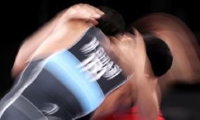 تأسف آور! / مربی مطرح کشور زیر مشت و لگد!