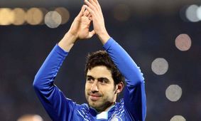 بیوگرافی خسرو حیدری بازیکن با اخلاق استقلال + عکس با همسر خیلی جذابش