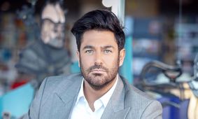 تغییر استایل اساسی رضا گلزار: مدل موی بلند به سبک نوستالژی دهه هفتاد! + عکس