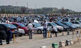 بازار خودرو در شوک؛ کاهش چشمگیر قیمت محبوب‌ترین خودروها امروز دوشنبه ۱۲ آبان ۱۴۰۴ + جدول