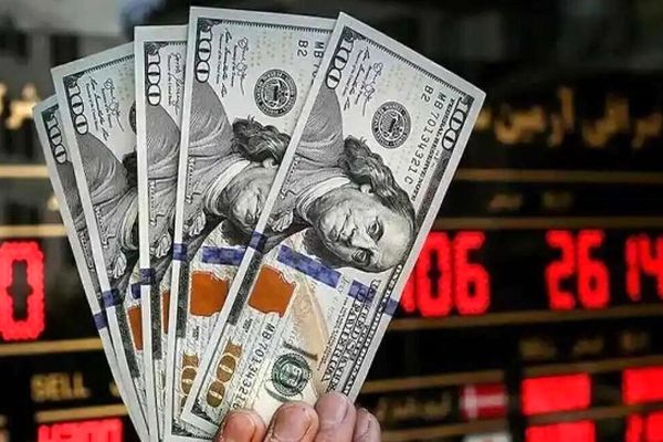 دلار در کانال ۸۰ هزار تومان/ شوک حادثه بندرعباس و تأثیر آن بر بازار