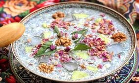 گرانی به آب‌دوغ‌خیار رسید/ چگونه تورم سفره‌ها را کوچک‌تر کرده است؟