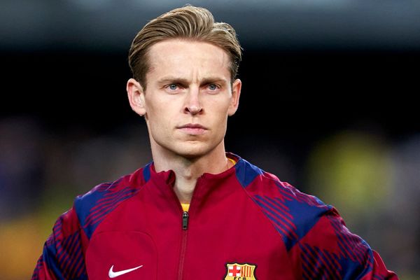 دستمزد سنگین دی‌یونگ، مانع اصلی برای تمدید قرارداد