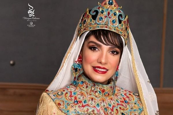 فیلم مراسم عقد الیکا عبدالرزاقی و امین زندگانی؛ همه چیز درباره مهمان خاص و ظاهر متفاوتشان!