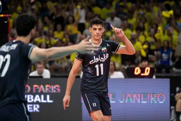 خداحافظی تلخ ستاره‌های والیبال با صابر کاظمی / اشک‌ها جاری شد