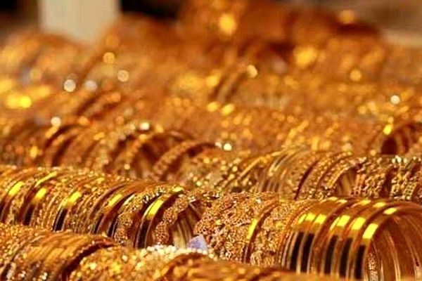 دلار طلا را گران کرد / سکه امامی آماده صعود به کانال ۵۲ میلیونی شد
