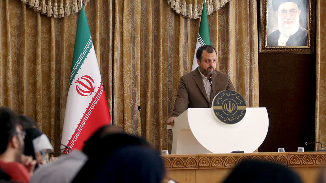 خلق پول در شبکه بانکی کشور در کنترل است / کاهش یک درصدی نرخ تورم فروردین نسبت به اردیبهشت