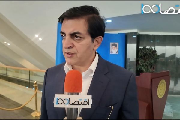 با حقوق 15 تا 20 میلیون تومان نمی شود زندگی کرد+فیلم