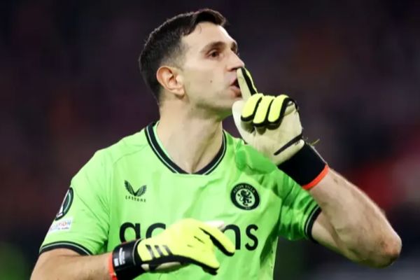 پیشنهاد قرضی یونایتد برای مارتینز رد شد/ استون‌ویلا ۴۰ میلیون پوند می‌خواهد!