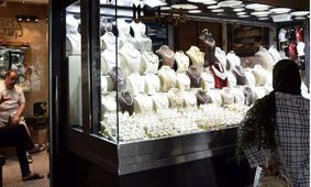 هجوم مردم برای خرید طلا بازار را بهم ریخت