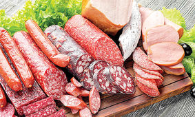 سوسیس و کالباس را با این گوشت ها تولید می‌کنند 
