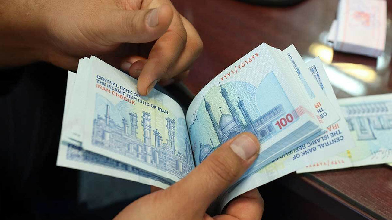 پرداخت پاداش به هیات مدیره بانکهای دولتی ممنوع !