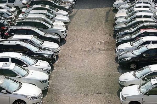 قیمت خودرو امروز  دوشنبه 15 دی 1404  + جدول